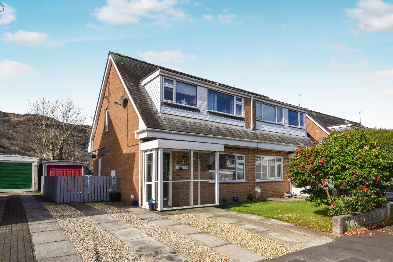 Maes Gerddi, Porthmadog